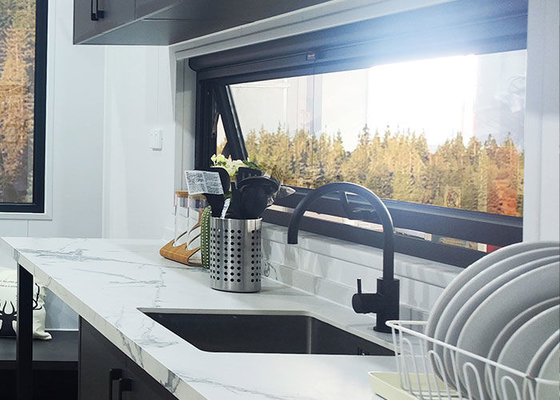 Australia Project Site Luxury Prefab Tiny House On Wheels With 10mm MDF Flooring