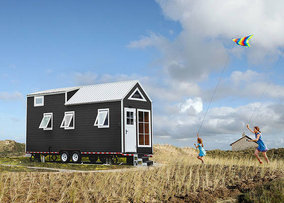 Mini Lightweight Prefabricated Tiny House Hotel Unit Orange Black Mobile House on Wheels for Travel