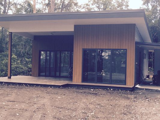 Luxury Light‑Steel Prefab Villas | Granny Flat & Fast‑Install Wooden Bungalow