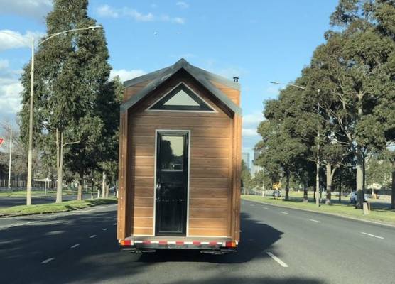 AU/US/NZ Standard Prefabricated Light Steel Tiny House On Wheels With Trailer Wholesale