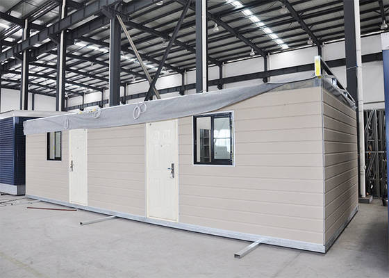 Wooden Plastic Decorate Modular Homes , Prefabricated Bungalow Homes